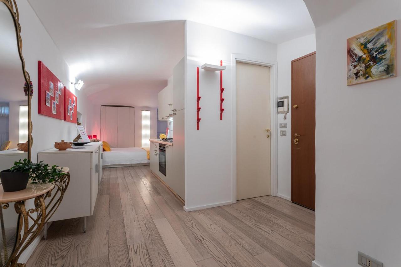 Red Studio Near Porta Nuova By Wonderful Italy Turijn Buitenkant foto